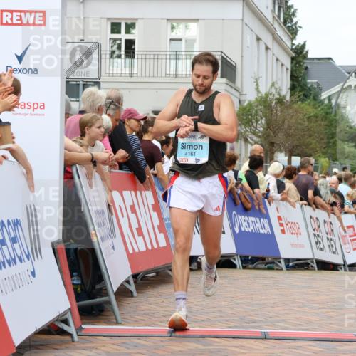31.08.2025 - 21. Blankeneser Heldenlauf Strokosch-Dieckow http://msf.ph/oto/8659359 31.08.2025 11:49:52 Ziel 4161 meine-sportfotos.de