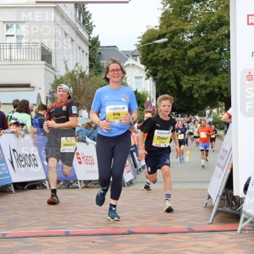 31.08.2025 - 21. Blankeneser Heldenlauf Strokosch-Dieckow http://msf.ph/oto/8659364 31.08.2025 10:30:36 Ziel 2560, 2106, 2599, 2102 meine-sportfotos.de