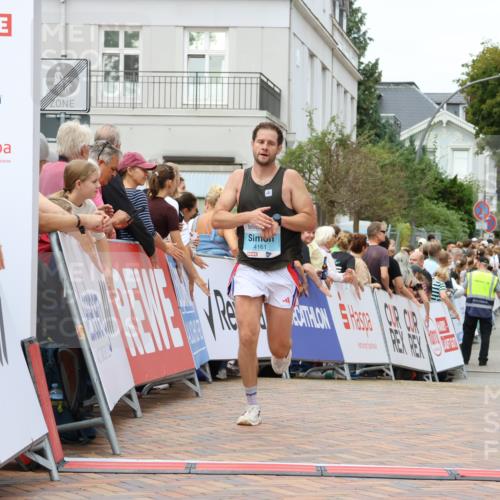 31.08.2025 - 21. Blankeneser Heldenlauf Strokosch-Dieckow http://msf.ph/oto/8659379 31.08.2025 11:49:51 Ziel 4161 meine-sportfotos.de