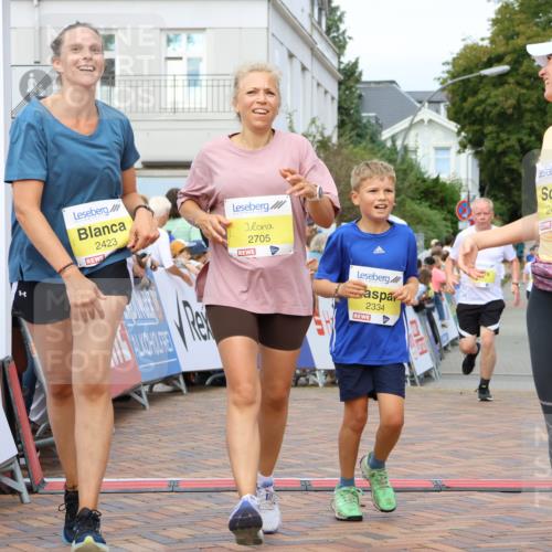31.08.2025 - 21. Blankeneser Heldenlauf Strokosch-Dieckow http://msf.ph/oto/8659455 31.08.2025 10:29:50 Ziel 2683, 2322, 2248, 2250, 2423, 2422, 2705, 2455, 2545, 2544, 2514, 2603, 2602, 2532, 2334 meine-sportfotos.de