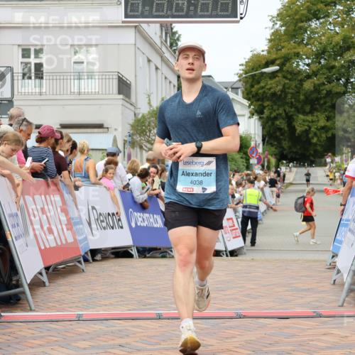31.08.2025 - 21. Blankeneser Heldenlauf Strokosch-Dieckow http://msf.ph/oto/8659509 31.08.2025 11:48:14 Ziel 4038 meine-sportfotos.de