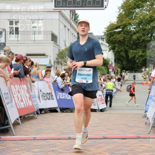 31.08.2025 - 21. Blankeneser Heldenlauf Strokosch-Dieckow http://msf.ph/oto/8659511 31.08.2025 11:48:14 Ziel 4038 meine-sportfotos.de
