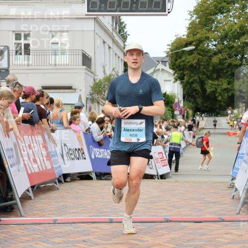 31.08.2025 - 21. Blankeneser Heldenlauf Strokosch-Dieckow http://msf.ph/oto/8659515 31.08.2025 11:48:14 Ziel 4038 meine-sportfotos.de
