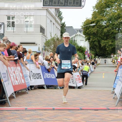 31.08.2025 - 21. Blankeneser Heldenlauf Strokosch-Dieckow http://msf.ph/oto/8659538 31.08.2025 11:48:13 Ziel 4038 meine-sportfotos.de