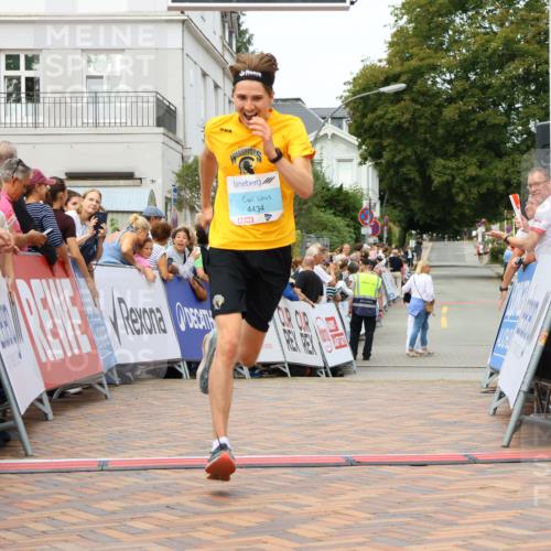 31.08.2025 - 21. Blankeneser Heldenlauf Strokosch-Dieckow http://msf.ph/oto/8659543 31.08.2025 11:47:22 Ziel 4434 meine-sportfotos.de