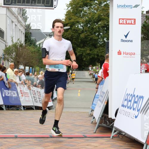 31.08.2025 - 21. Blankeneser Heldenlauf Strokosch-Dieckow http://msf.ph/oto/8659569 31.08.2025 11:47:07 Ziel 4428 meine-sportfotos.de