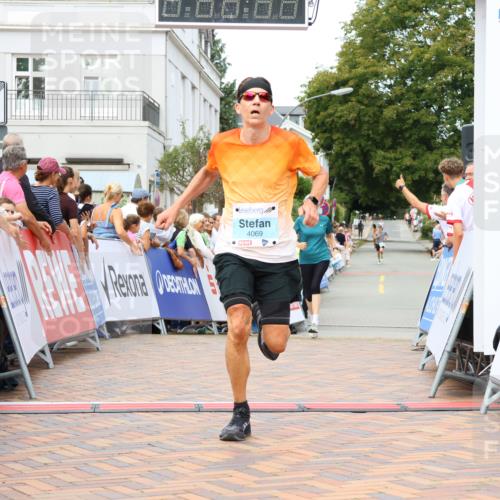 31.08.2025 - 21. Blankeneser Heldenlauf Strokosch-Dieckow http://msf.ph/oto/8659665 31.08.2025 11:46:36 Ziel 4069 meine-sportfotos.de