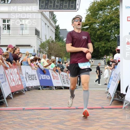 31.08.2025 - 21. Blankeneser Heldenlauf Strokosch-Dieckow http://msf.ph/oto/8659746 31.08.2025 11:43:52 Ziel 4251 meine-sportfotos.de