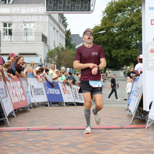 31.08.2025 - 21. Blankeneser Heldenlauf Strokosch-Dieckow http://msf.ph/oto/8659752 31.08.2025 11:43:52 Ziel 4251 meine-sportfotos.de