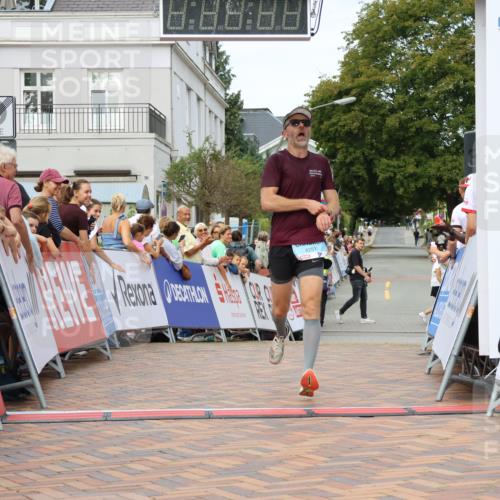 31.08.2025 - 21. Blankeneser Heldenlauf Strokosch-Dieckow http://msf.ph/oto/8659762 31.08.2025 11:43:51 Ziel 4251 meine-sportfotos.de