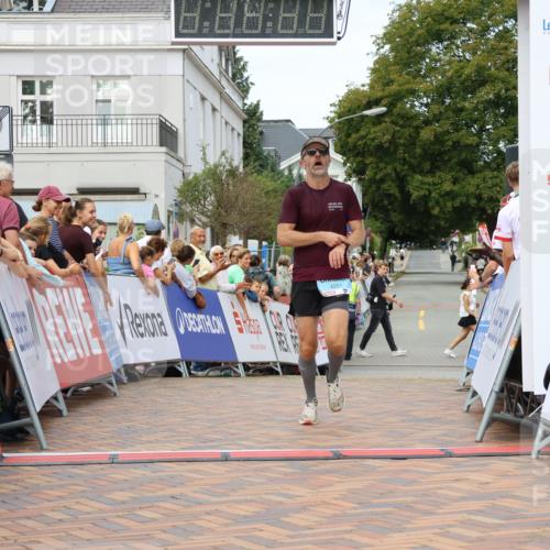 31.08.2025 - 21. Blankeneser Heldenlauf Strokosch-Dieckow http://msf.ph/oto/8659764 31.08.2025 11:43:51 Ziel 4251 meine-sportfotos.de