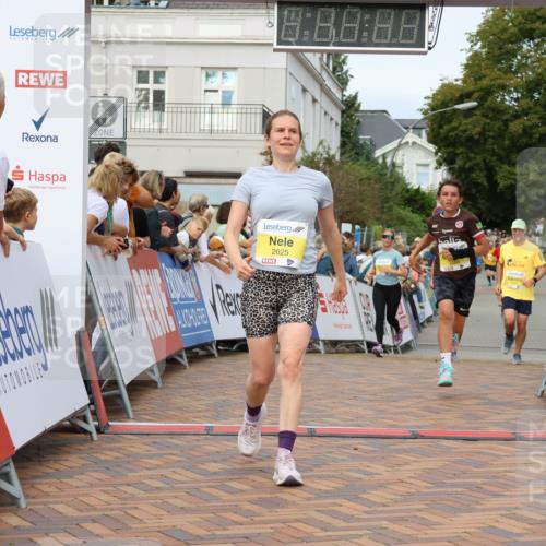 31.08.2025 - 21. Blankeneser Heldenlauf Strokosch-Dieckow http://msf.ph/oto/8659822 31.08.2025 10:28:19 Ziel 2140, 2133, 2625, 2431, 2088, 2052, 2531 meine-sportfotos.de