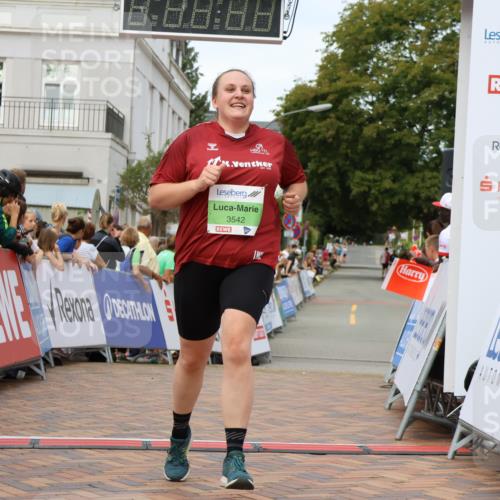 31.08.2025 - 21. Blankeneser Heldenlauf Strokosch-Dieckow http://msf.ph/oto/8660019 31.08.2025 11:36:23 Ziel 3542 meine-sportfotos.de
