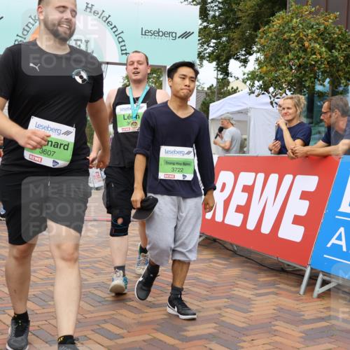 31.08.2025 - 21. Blankeneser Heldenlauf Strokosch-Dieckow http://msf.ph/oto/8660038 31.08.2025 11:36:04 Ziel 3607, 3722, 3072 meine-sportfotos.de