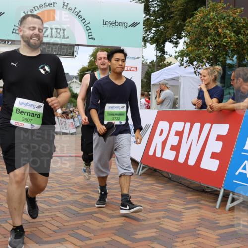 31.08.2025 - 21. Blankeneser Heldenlauf Strokosch-Dieckow http://msf.ph/oto/8660047 31.08.2025 11:36:04 Ziel 3607, 3722, 3072 meine-sportfotos.de