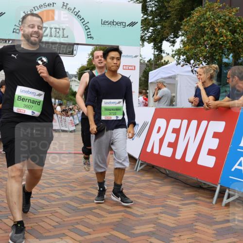 31.08.2025 - 21. Blankeneser Heldenlauf Strokosch-Dieckow http://msf.ph/oto/8660048 31.08.2025 11:36:04 Ziel 3607, 3722, 3072 meine-sportfotos.de