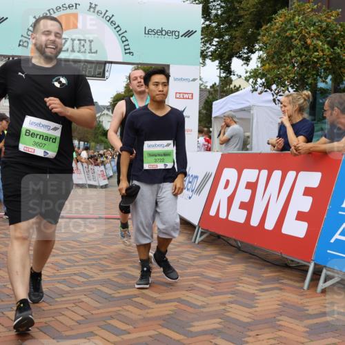 31.08.2025 - 21. Blankeneser Heldenlauf Strokosch-Dieckow http://msf.ph/oto/8660051 31.08.2025 11:36:04 Ziel 3607, 3722, 3072 meine-sportfotos.de