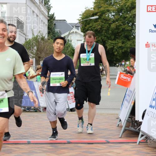 31.08.2025 - 21. Blankeneser Heldenlauf Strokosch-Dieckow http://msf.ph/oto/8660054 31.08.2025 11:36:02 Ziel 3607, 3722, 3072 meine-sportfotos.de