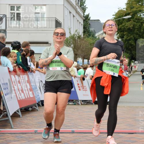 31.08.2025 - 21. Blankeneser Heldenlauf Strokosch-Dieckow http://msf.ph/oto/8660186 31.08.2025 11:33:58 Ziel 3384, 3382 meine-sportfotos.de