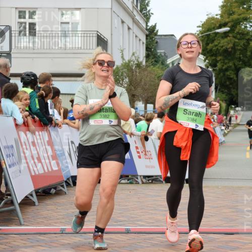 31.08.2025 - 21. Blankeneser Heldenlauf Strokosch-Dieckow http://msf.ph/oto/8660188 31.08.2025 11:33:58 Ziel 3384, 3382 meine-sportfotos.de