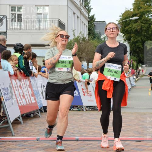 31.08.2025 - 21. Blankeneser Heldenlauf Strokosch-Dieckow http://msf.ph/oto/8660190 31.08.2025 11:33:58 Ziel 3384, 3382 meine-sportfotos.de