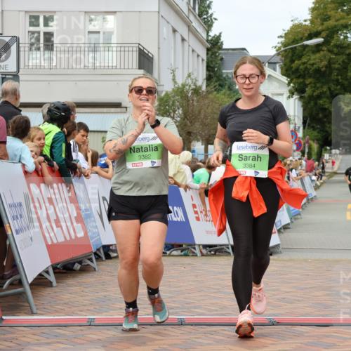 31.08.2025 - 21. Blankeneser Heldenlauf Strokosch-Dieckow http://msf.ph/oto/8660199 31.08.2025 11:33:57 Ziel 3384, 3382 meine-sportfotos.de