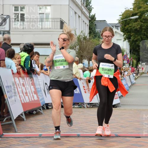 31.08.2025 - 21. Blankeneser Heldenlauf Strokosch-Dieckow http://msf.ph/oto/8660203 31.08.2025 11:33:57 Ziel 3384, 3382 meine-sportfotos.de