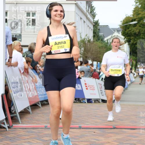 31.08.2025 - 21. Blankeneser Heldenlauf Strokosch-Dieckow http://msf.ph/oto/8660215 31.08.2025 10:26:19 Ziel 2162, 2046, 2252, 2564, 2467 meine-sportfotos.de