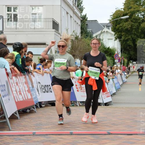 31.08.2025 - 21. Blankeneser Heldenlauf Strokosch-Dieckow http://msf.ph/oto/8660228 31.08.2025 11:33:56 Ziel 3384, 3382 meine-sportfotos.de