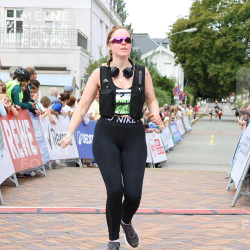 31.08.2025 - 21. Blankeneser Heldenlauf Strokosch-Dieckow http://msf.ph/oto/8660232 31.08.2025 11:33:27 Ziel 3144, 3459 meine-sportfotos.de