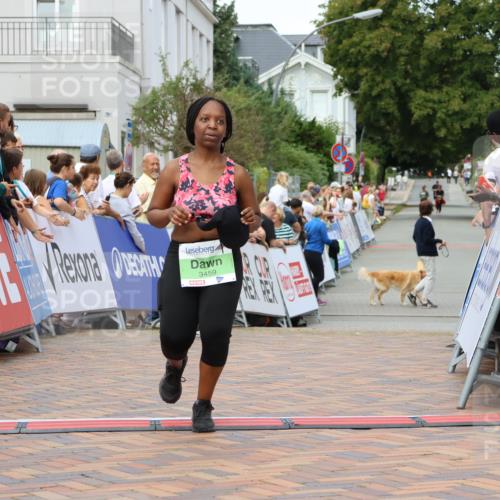 31.08.2025 - 21. Blankeneser Heldenlauf Strokosch-Dieckow http://msf.ph/oto/8660260 31.08.2025 11:33:22 Ziel 3047, 3144, 3459 meine-sportfotos.de