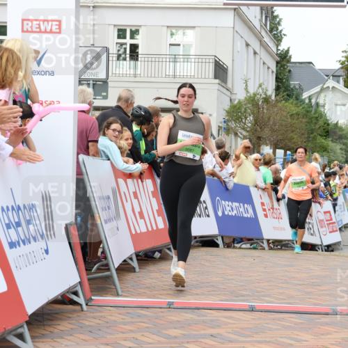 31.08.2025 - 21. Blankeneser Heldenlauf Strokosch-Dieckow http://msf.ph/oto/8660296 31.08.2025 11:33:12 Ziel 3047, 3087 meine-sportfotos.de