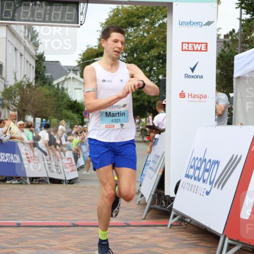 31.08.2025 - 21. Blankeneser Heldenlauf Strokosch-Dieckow http://msf.ph/oto/8660300 31.08.2025 11:32:54 Ziel 4321 meine-sportfotos.de