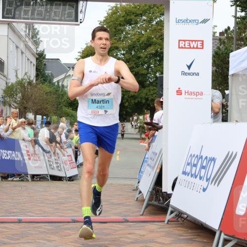 31.08.2025 - 21. Blankeneser Heldenlauf Strokosch-Dieckow http://msf.ph/oto/8660306 31.08.2025 11:32:53 Ziel 4321 meine-sportfotos.de