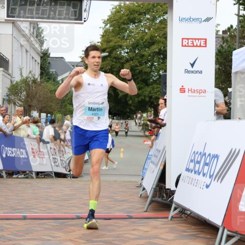 31.08.2025 - 21. Blankeneser Heldenlauf Strokosch-Dieckow http://msf.ph/oto/8660314 31.08.2025 11:32:53 Ziel 4321 meine-sportfotos.de