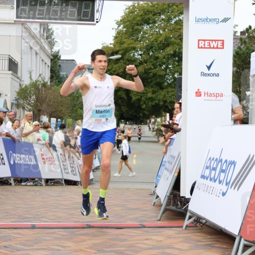 31.08.2025 - 21. Blankeneser Heldenlauf Strokosch-Dieckow http://msf.ph/oto/8660318 31.08.2025 11:32:53 Ziel 4321 meine-sportfotos.de