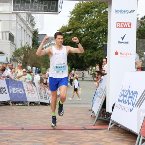 31.08.2025 - 21. Blankeneser Heldenlauf Strokosch-Dieckow http://msf.ph/oto/8660320 31.08.2025 11:32:53 Ziel 4321 meine-sportfotos.de