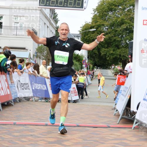 31.08.2025 - 21. Blankeneser Heldenlauf Strokosch-Dieckow http://msf.ph/oto/8660407 31.08.2025 11:30:32 Ziel 3076, 3103, 3424 meine-sportfotos.de
