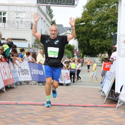 31.08.2025 - 21. Blankeneser Heldenlauf Strokosch-Dieckow http://msf.ph/oto/8660416 31.08.2025 11:30:32 Ziel 3076, 3103, 3424 meine-sportfotos.de