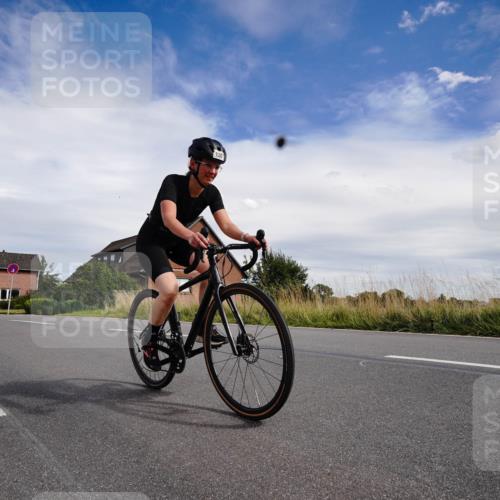 31.08.2025 - Elbe Triathlon Hamburg Michael Burmester http://msf.ph/oto/8660420 31.08.2025 15:04:45 Radfahren  meine-sportfotos.de