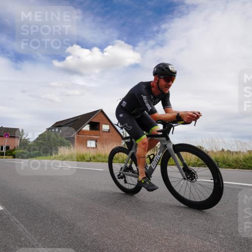 31.08.2025 - Elbe Triathlon Hamburg Michael Burmester http://msf.ph/oto/8660441 31.08.2025 15:11:59 Radfahren  meine-sportfotos.de