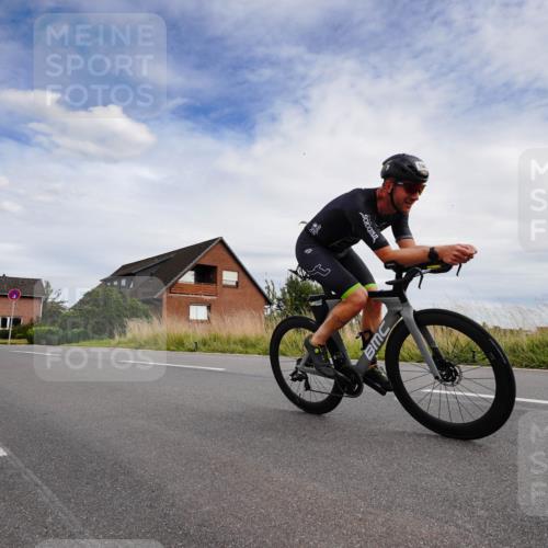 31.08.2025 - Elbe Triathlon Hamburg Michael Burmester http://msf.ph/oto/8660455 31.08.2025 15:15:44 Radfahren  meine-sportfotos.de