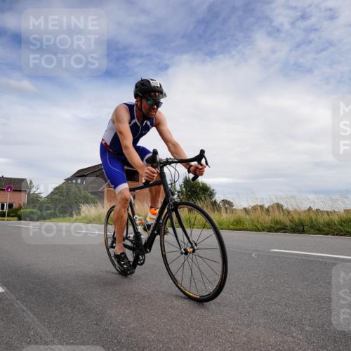 31.08.2025 - Elbe Triathlon Hamburg Michael Burmester http://msf.ph/oto/8660465 31.08.2025 15:17:24 Radfahren  meine-sportfotos.de