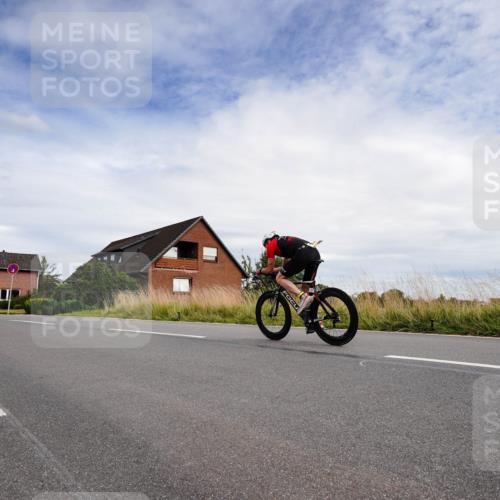 31.08.2025 - Elbe Triathlon Hamburg Michael Burmester http://msf.ph/oto/8660467 31.08.2025 15:17:27 Radfahren  meine-sportfotos.de