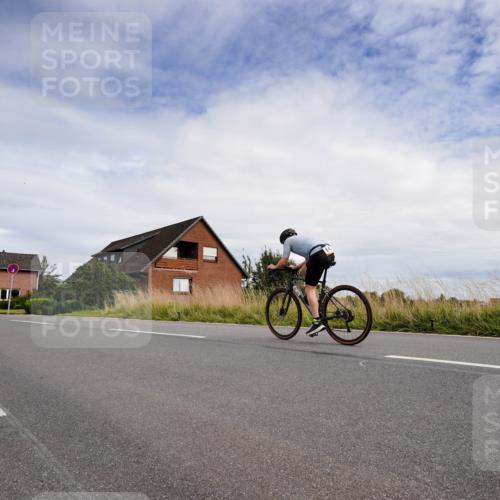 31.08.2025 - Elbe Triathlon Hamburg Michael Burmester http://msf.ph/oto/8660471 31.08.2025 15:18:49 Radfahren  meine-sportfotos.de