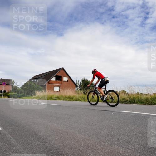 31.08.2025 - Elbe Triathlon Hamburg Michael Burmester http://msf.ph/oto/8660472 31.08.2025 15:18:57 Radfahren  meine-sportfotos.de