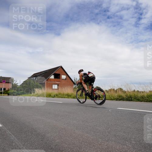 31.08.2025 - Elbe Triathlon Hamburg Michael Burmester http://msf.ph/oto/8660475 31.08.2025 15:19:08 Radfahren  meine-sportfotos.de