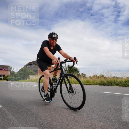 31.08.2025 - Elbe Triathlon Hamburg Michael Burmester http://msf.ph/oto/8660476 31.08.2025 15:19:10 Radfahren  meine-sportfotos.de
