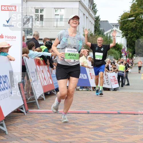 31.08.2025 - 21. Blankeneser Heldenlauf Strokosch-Dieckow http://msf.ph/oto/8660479 31.08.2025 11:30:30 Ziel 3076, 3103, 3424 meine-sportfotos.de