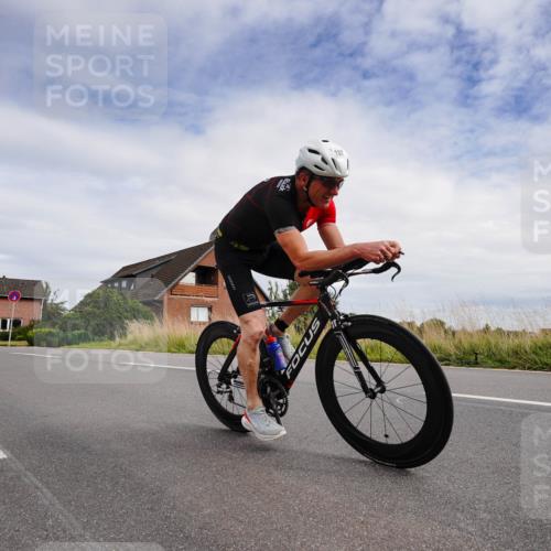 31.08.2025 - Elbe Triathlon Hamburg Michael Burmester http://msf.ph/oto/8660480 31.08.2025 15:19:50 Radfahren  meine-sportfotos.de
